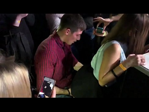 ❤️ Seks nyata di klub malam Rusia. Gadis Rusia berusia 18 tahun di anus dan vagina bercinta di klub malam ❤ Seks berkualitas di id.porno-filmy.ru ️❤